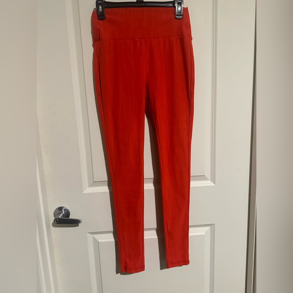 Agnes and Dora red knit jeggings